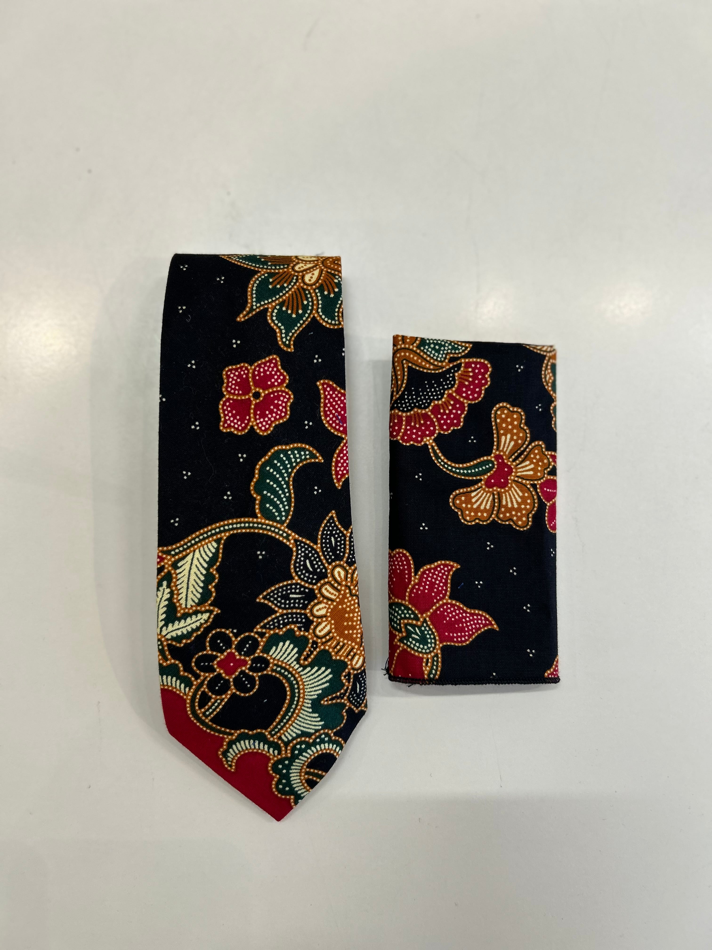 Tie Black 3
