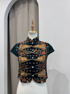 Bunga Dark green-black