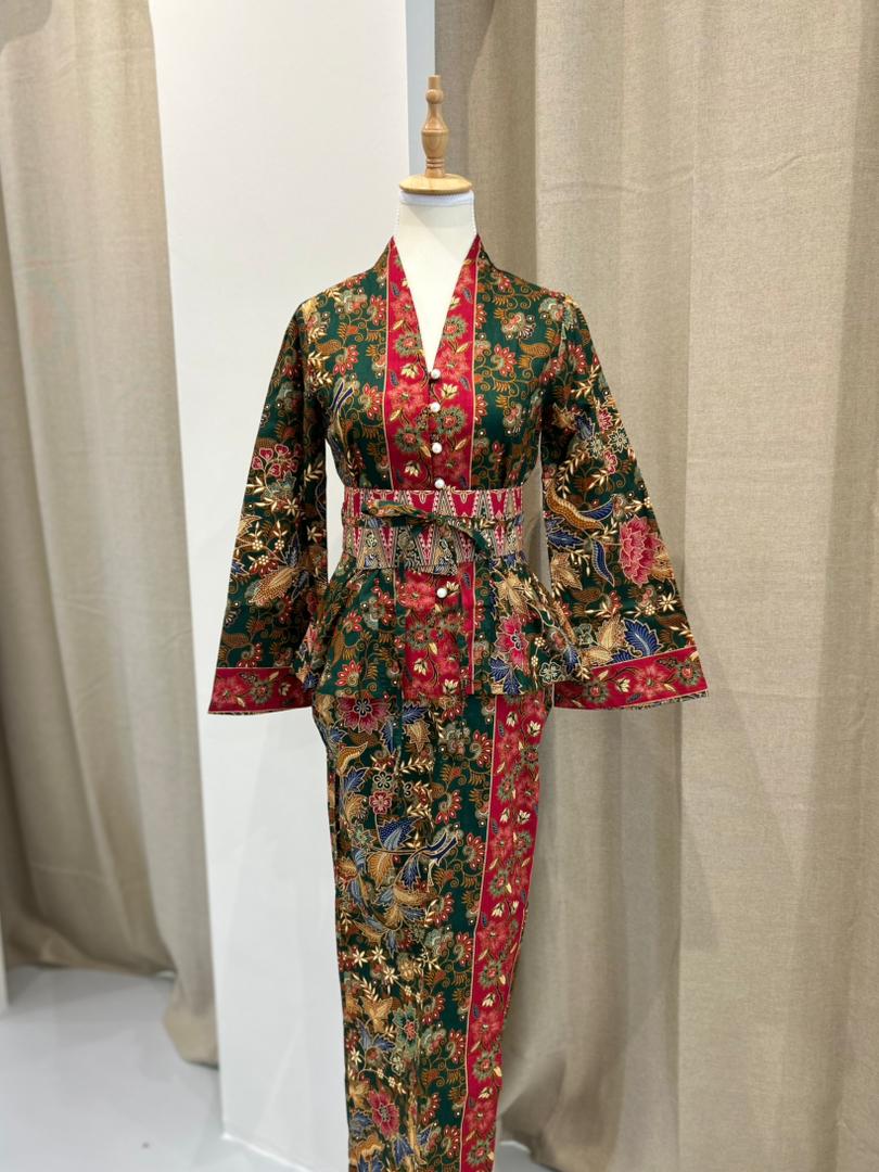 Raya Green Red