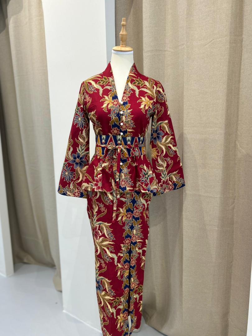 Raya Maroon