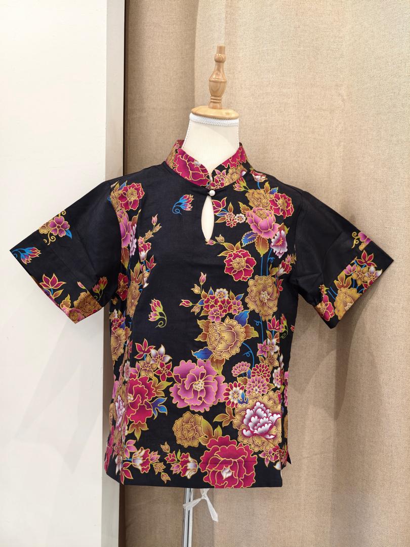 Rose Black 3