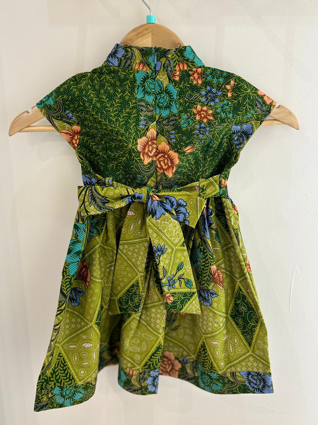 Girl Green