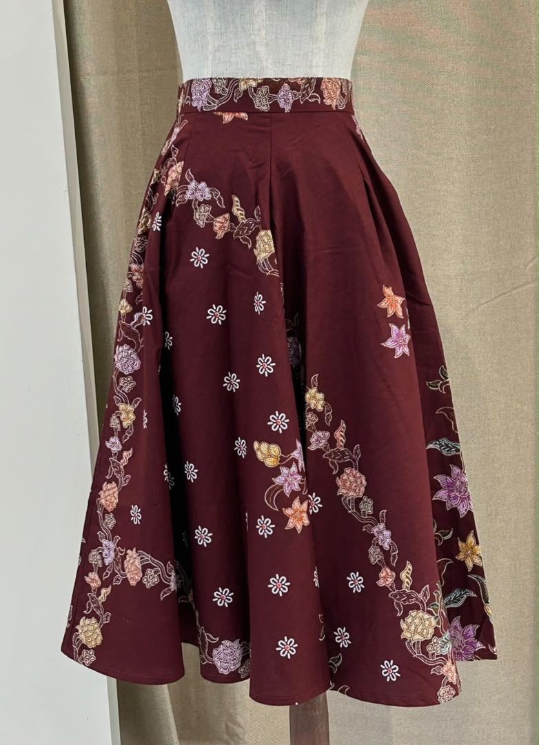 Yoona Maroon 1